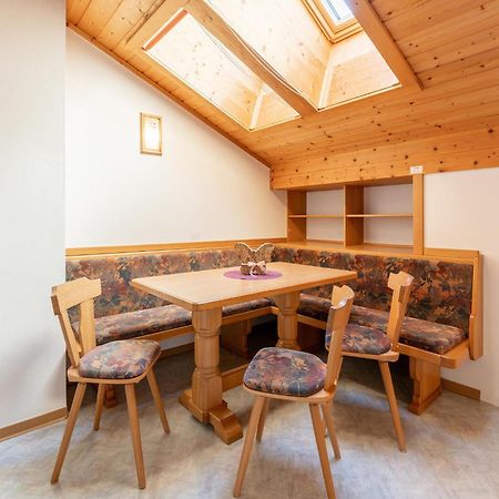 Beautiful Apartment In Mittersill With Balcony Exterior foto
