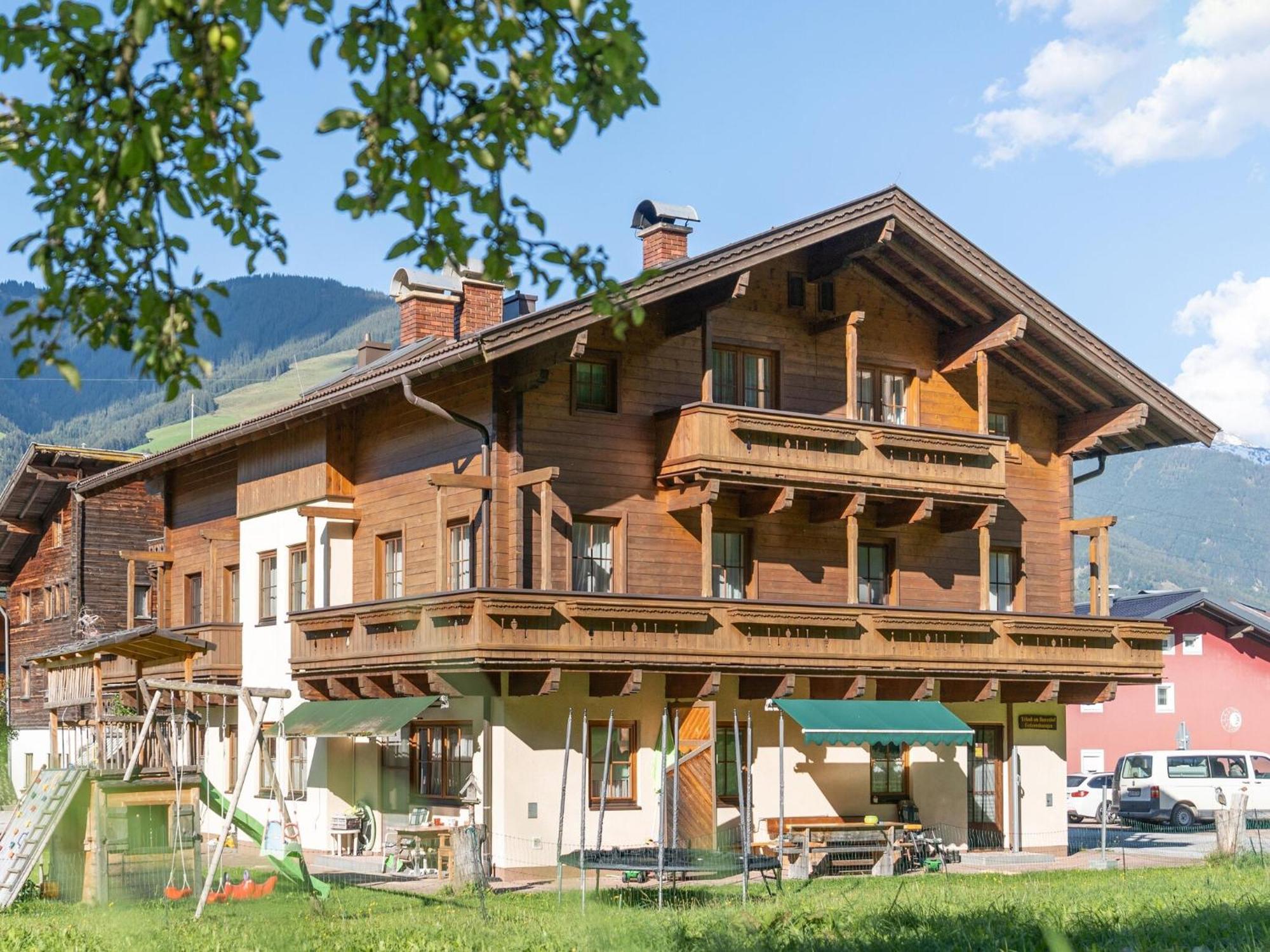 Beautiful Apartment In Mittersill With Balcony Exterior foto